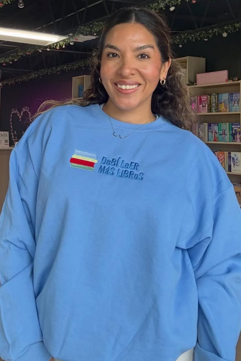 DLML (DeBi Leer Mas Libros) Embroidered Crewneck