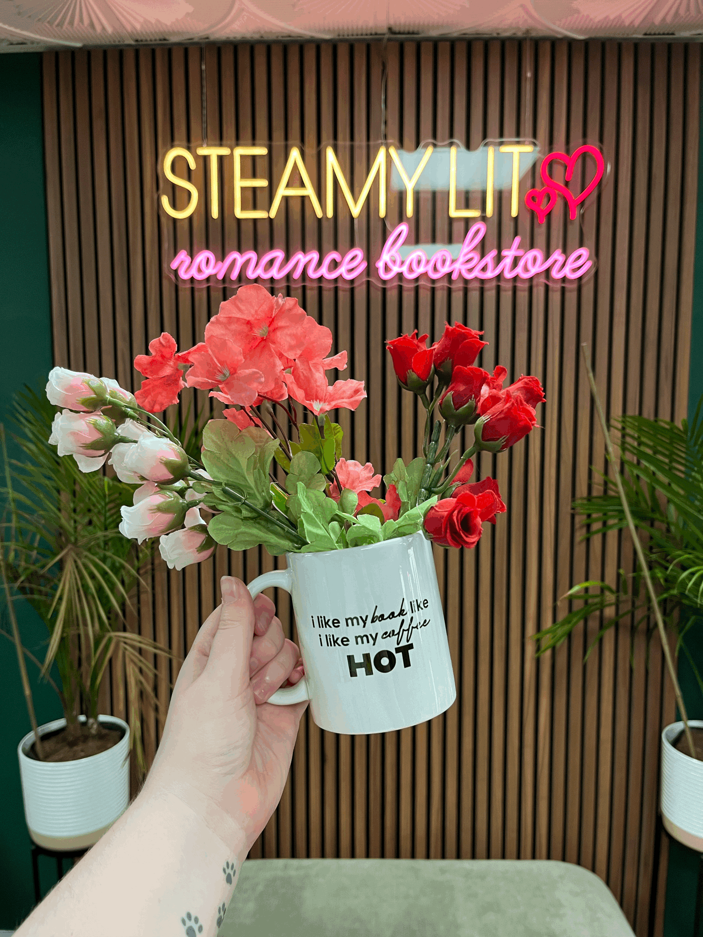 I Like My Book Like I Like My Coffee: HOT (Mug)